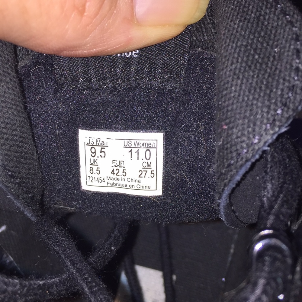 Accent stud vans - Picture 4 of 4
